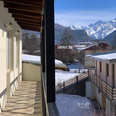 Family Hotel Kala Mestia Exterior photo