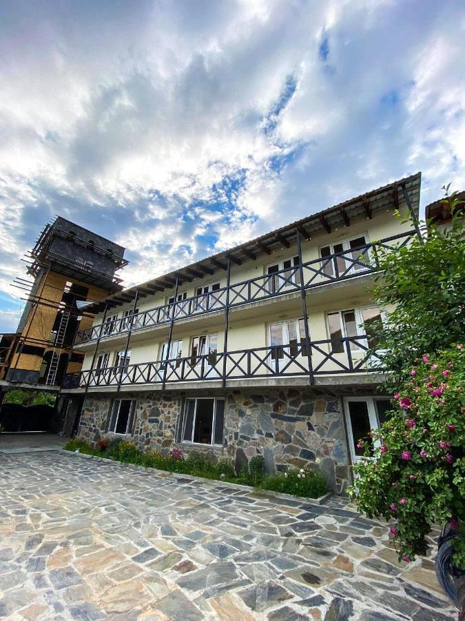 Family Hotel Kala Mestia Exterior photo
